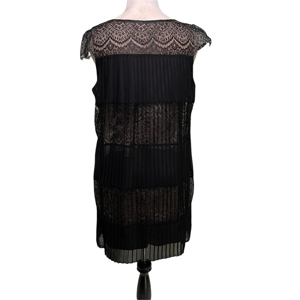 Max and Cleo Sabrina Lace Cutout Dress sz L Black Pleated Cap Sleeves Boatneck - Picture 3 of 10